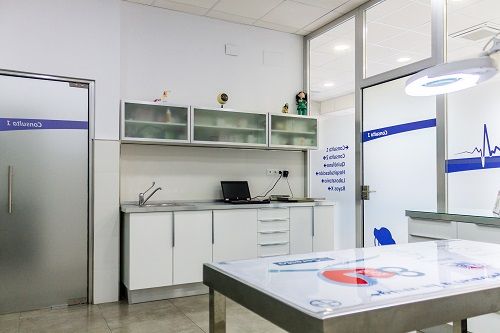 Clínica Veterinaria Alhaurín de La Torre laboratorio clínico veterinario